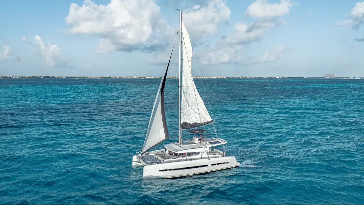 Catamaran Greuze