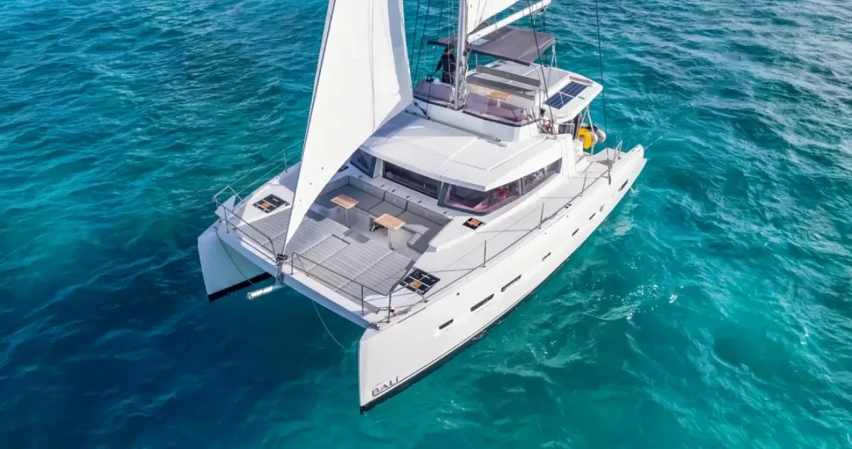 Catamaran Mauka