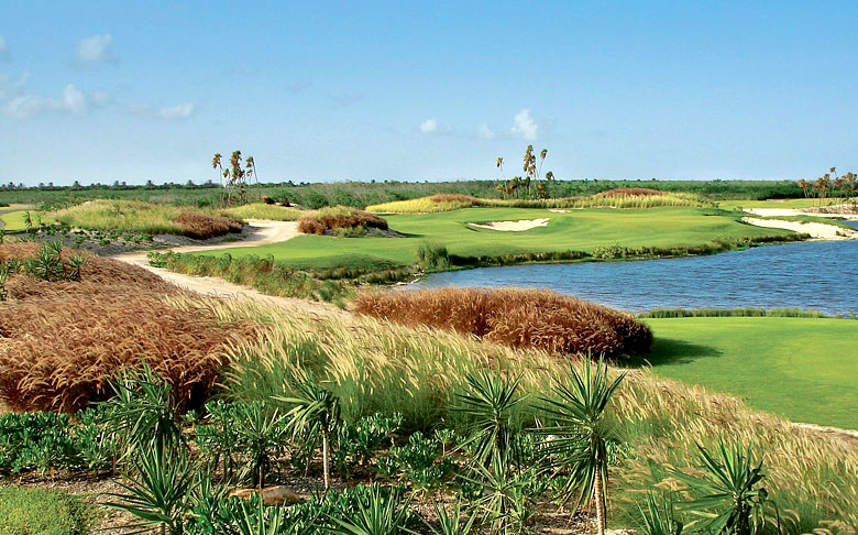 Golf court 5 minutes away from Cancun Airport