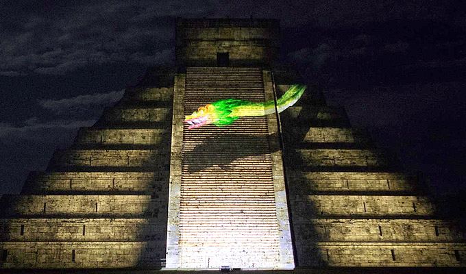 Chichen Itza show de noche