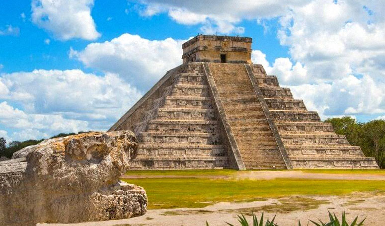 Chichen Itza Pyramid