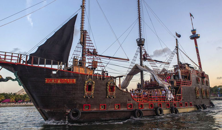 Pirate Ship in Cancun Coast