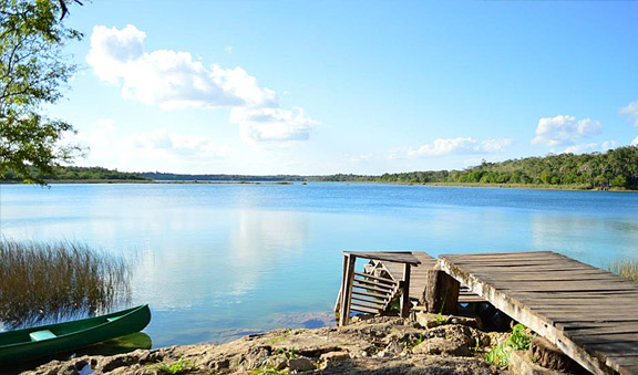 Fall in love at the Punta Laguna Pier