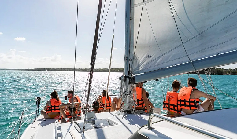 Sailing in Bacalar Lagoon