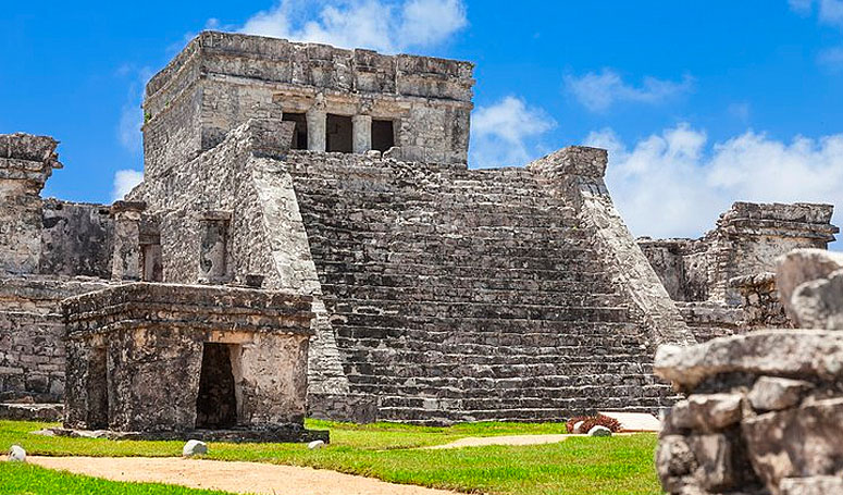 Tulum main pyramid