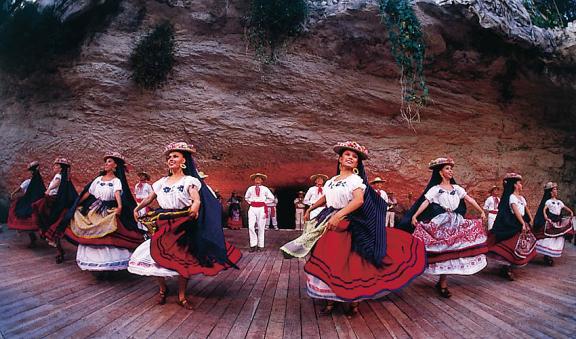 Live Xcaret at night 