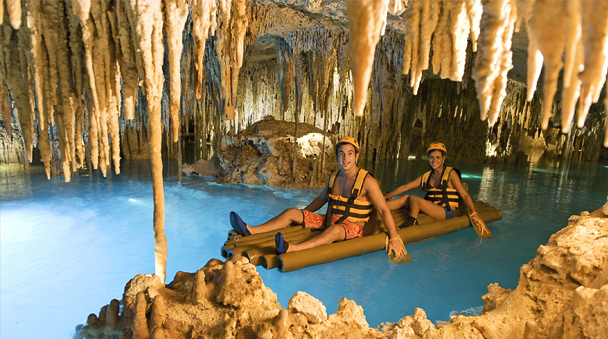 Underground rafts padding in the river